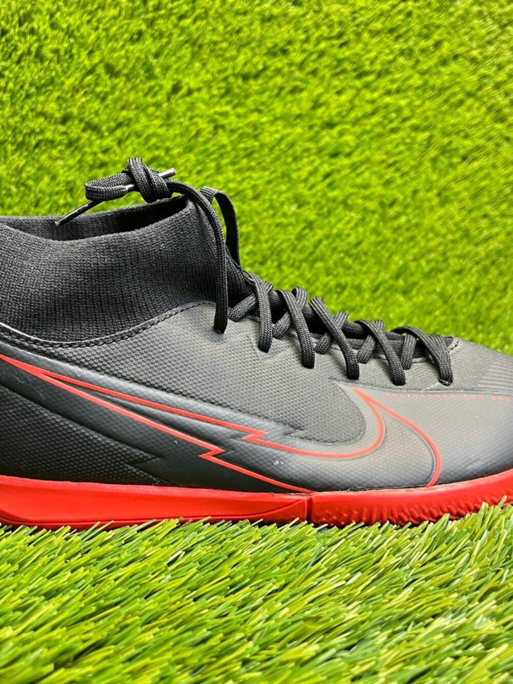 Nike Mercurial Superfly 7 Academy IC Boys Size 6Y Black Red Athletic Soccer Shoe